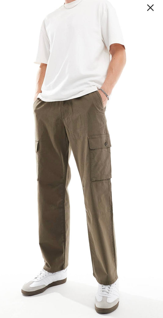 cargo pant pull&bear